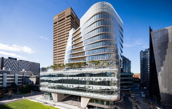 112_N7A8606_UTS Central_Andy Roberts_hr - Email-Header-550x350